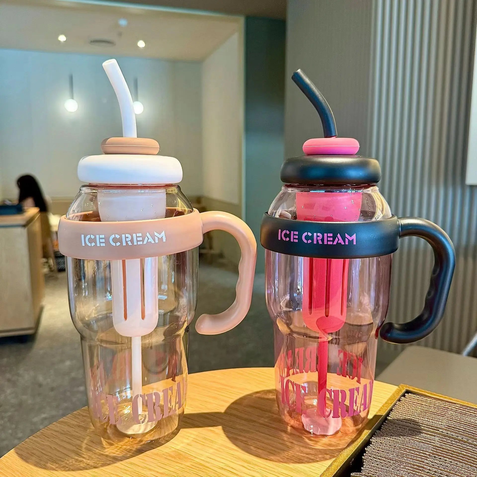 Premium Insulated "Ice Cream" Style Sipper Bottle – Quirky & Stylish Portable Water Bottle for Kids & Adults